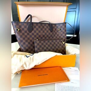 Louis Vuitton Neverfull MM